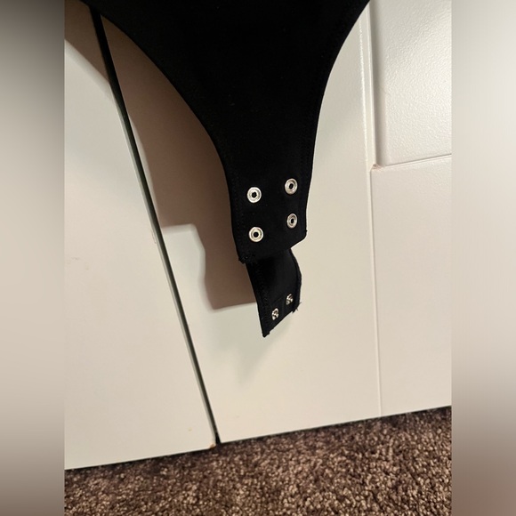 NWT Dynamite Black Jules Bodysuit in Size XXS - Picture 3 of 5